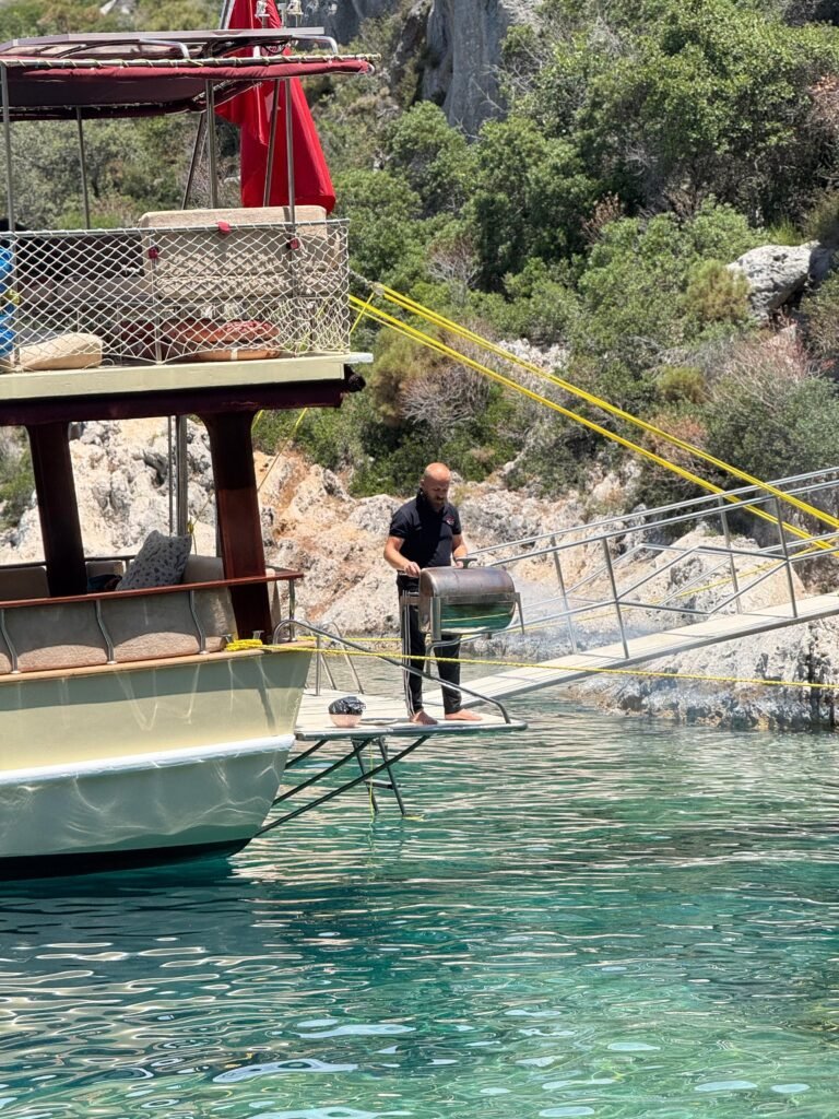 Ahmetege Bey boat özel tekne turu Kekova